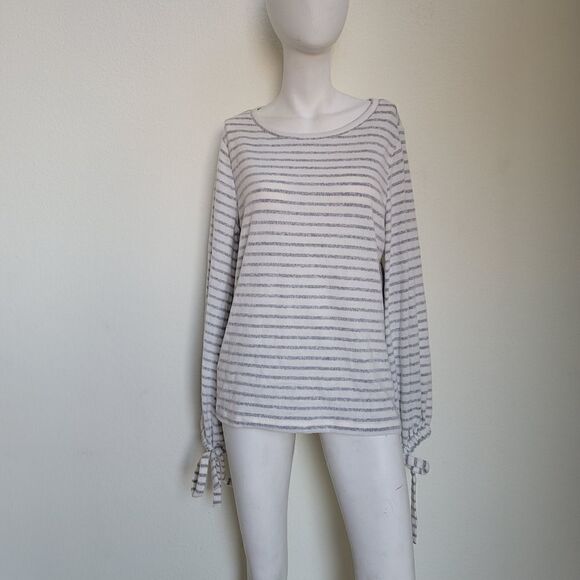 A.n.a White Gray Striped Sweatshirt - Picture 3 of 8